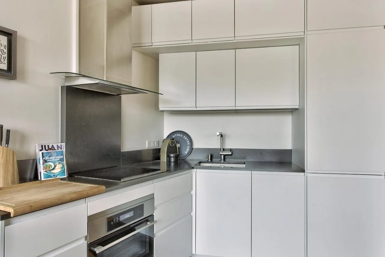 Apartment Appartement Doumer Et Son Balcon - Welkeys Paris